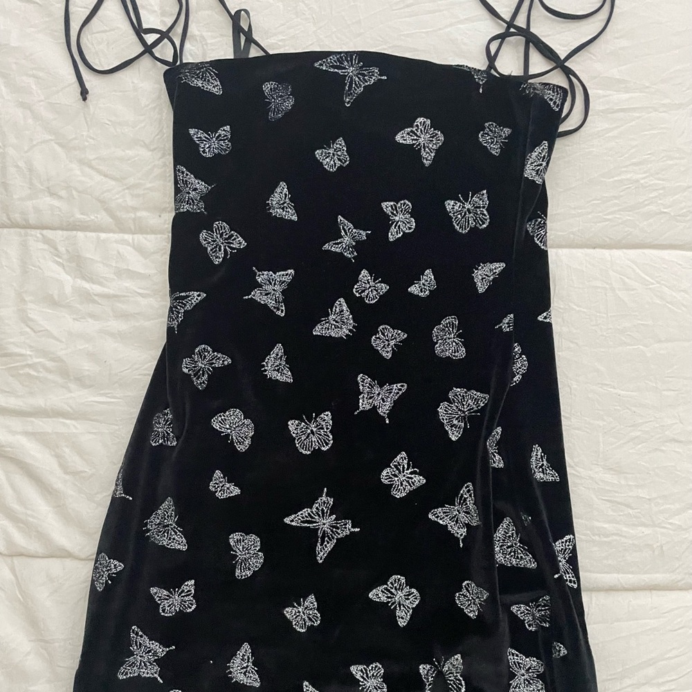 black velvet bodycon dress